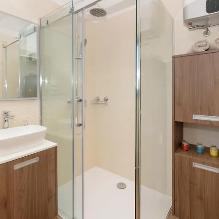 Villa Mattuzzi In Istria With Large Garden, Kids Playground And Whirlpool *