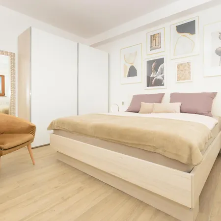 Mattuzzi In Istria With Large Garden, Kids Playground And Whirlpool Villa Loborika