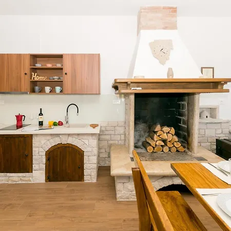 Villa Mattuzzi In Istria With Large Garden, Kids Playground And Whirlpool *